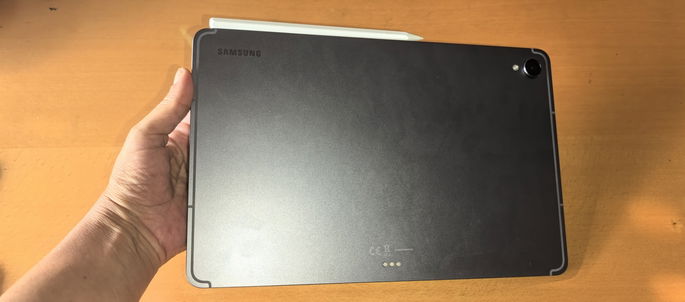 Samsung Galaxy Tab S11 com S Pen