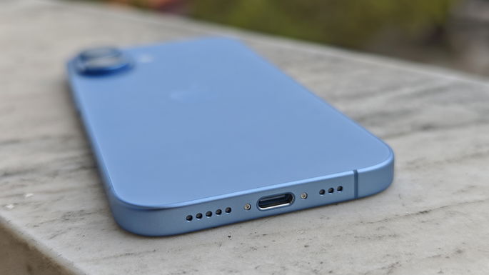 iPhone 17