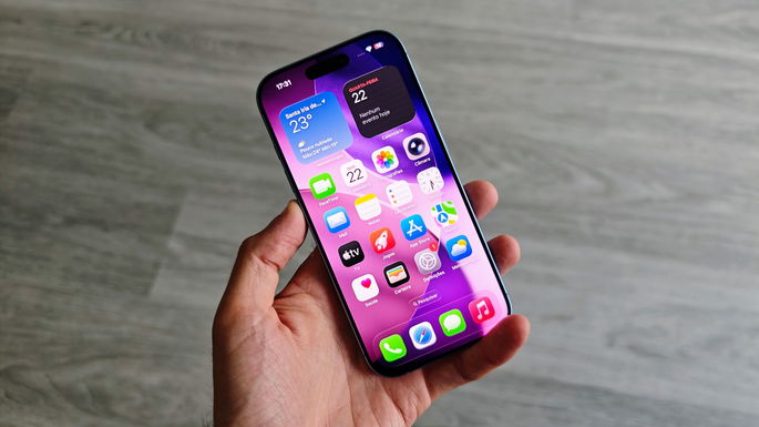 iPhone 17
