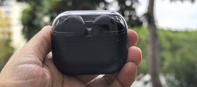 Samsung Galaxy Buds3 FE fechados