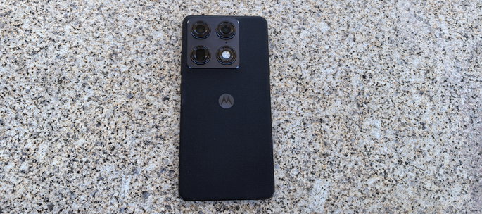 Motorola Signature fundo pedra