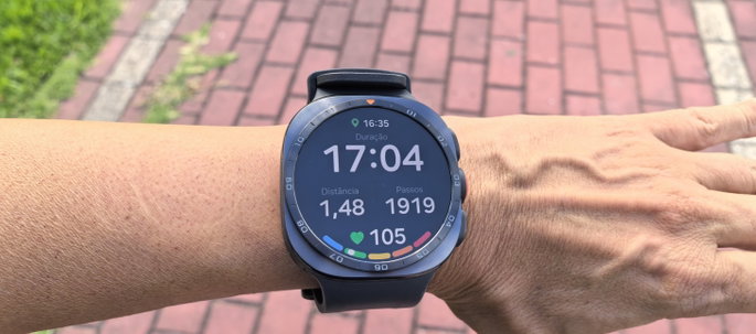 Samsung galaxy Watch Ultra 2 no pulso
