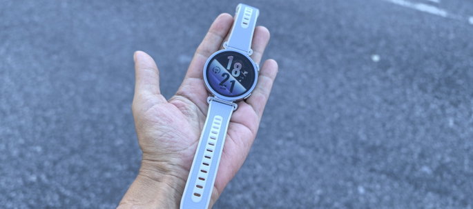 Huawei Watch GT 7 na m&atilde;o