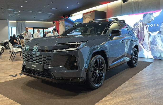 frentrRAV4