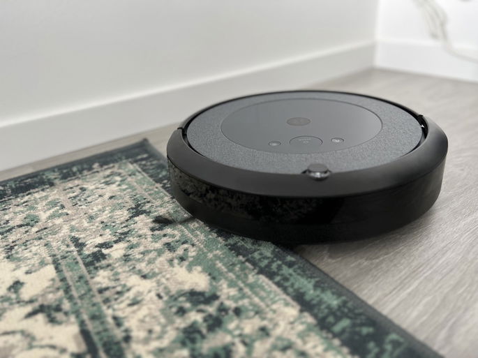 iRobot Roomba i5