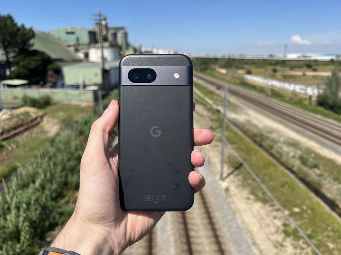 Google Pixel 8a