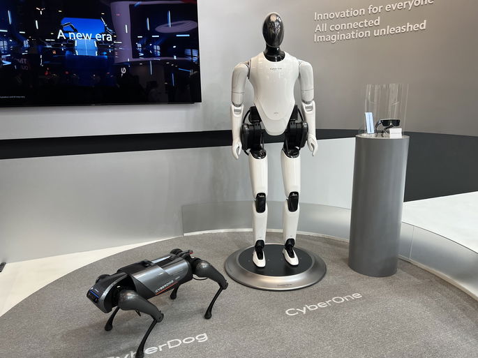 CyberDog e CyberOne