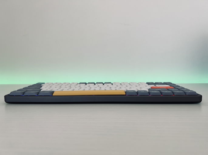 NuPhy Air75