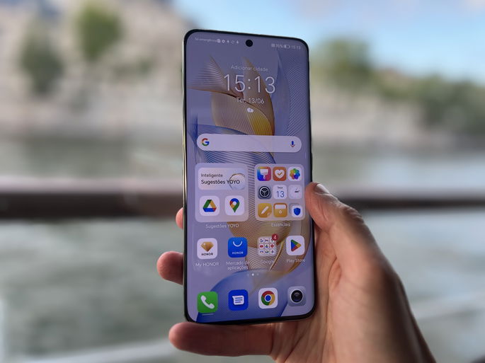 Honor 90