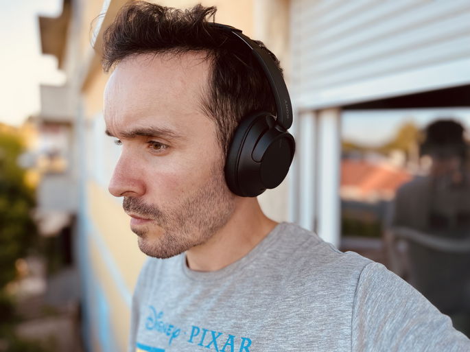 Sony CH-720N