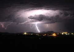 IPMA mudou os alertas de trovoada em Portugal: o que muda e como proteger a tecnologia