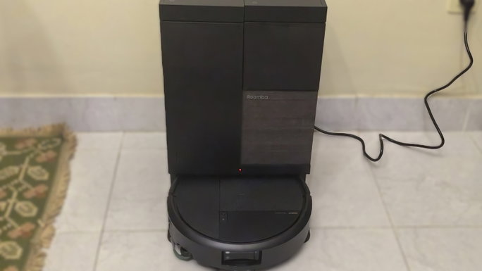 iRobot Roomba 575 Plus esta&ccedil;&atilde;o-base