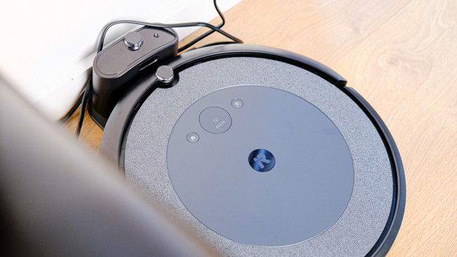 iRobot Roomba i3