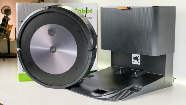 iRobot Roomba J7+
