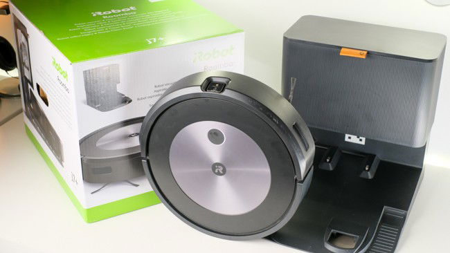 iRobot Roomba J7+