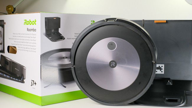 iRobot Roomba J7+