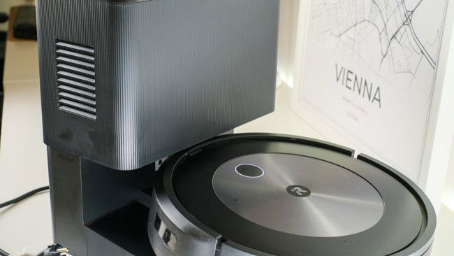 iRobot Roomba J7+
