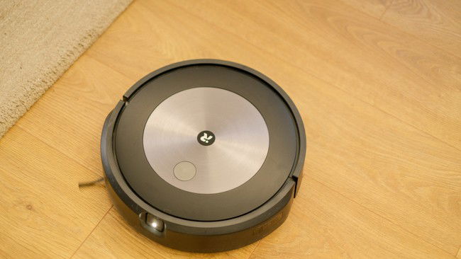 iRobot Roomba J7+