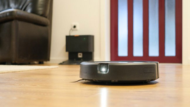 iRobot Roomba J7+