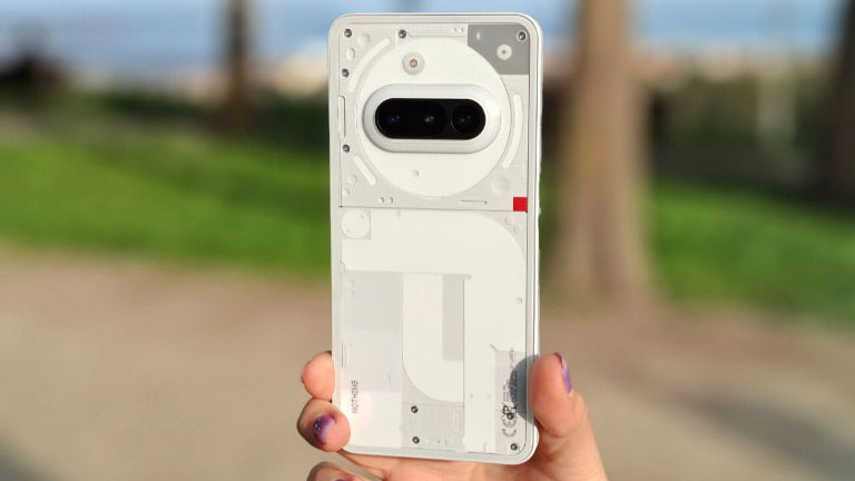 Já é oficial! Nothing mostra o design do seu próximo telemóvel gama-média