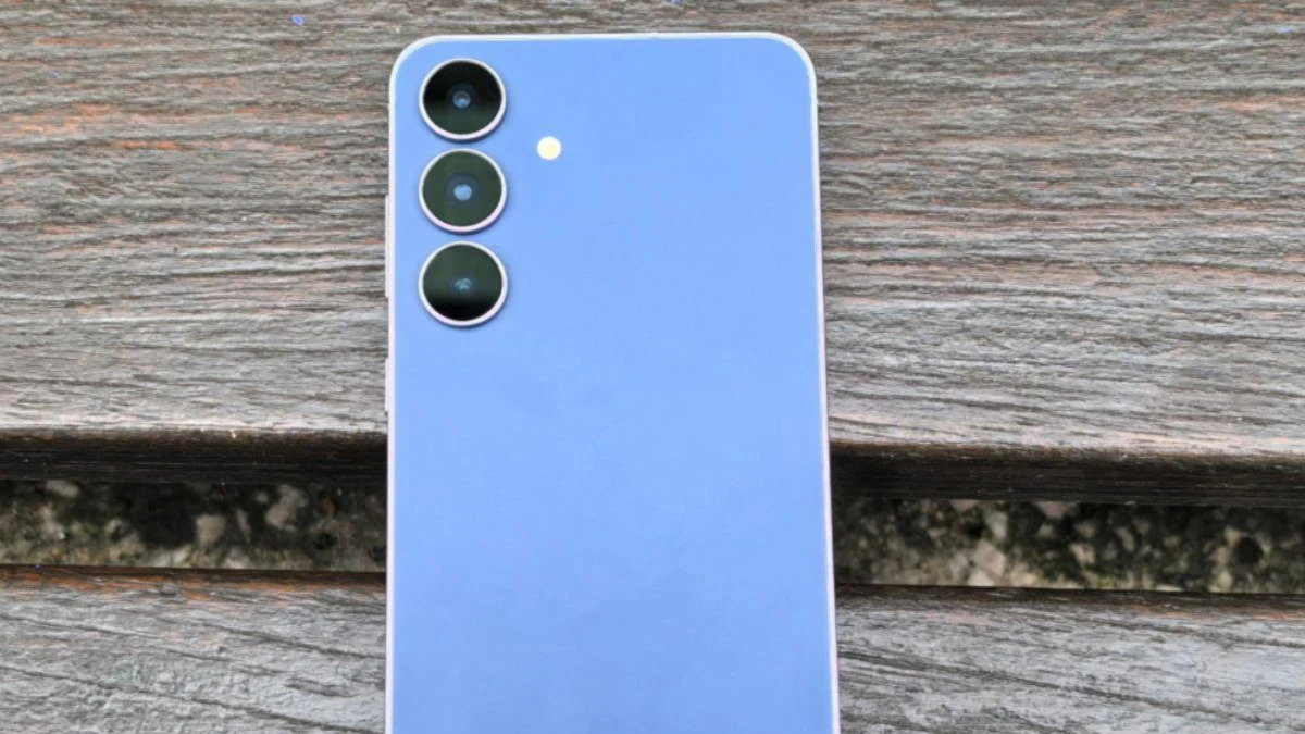 Já temos imagens do próximo telemóvel gama média/alta da Samsung
