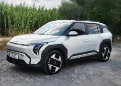 Conduzi o Kia EV3: carro elétrico com boa autonomia para toda a família