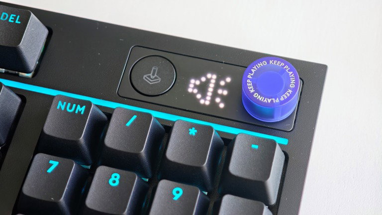 Logitech G316 X 98 review: teclado mecânico gaming que até tem um ecrã