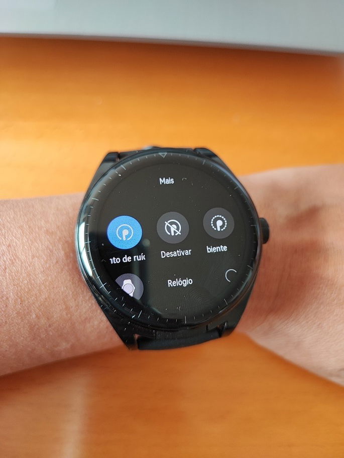 imagem menu de cancelamento de ruído do Huawei Watch Buds