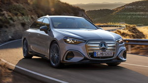 Mercedes-Benz Classe C elétrico: 762 km e carrega 325 km em 10 minutos