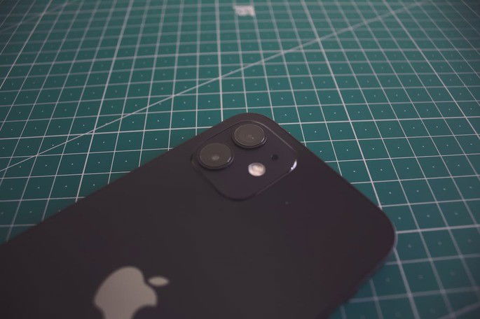 O módulo de câmaras atual, no iPhone 12