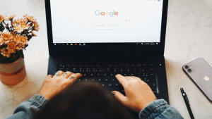 Microsoft deixa forte aviso sobre nova ferramenta que rouba passwords no Chrome e no Edge