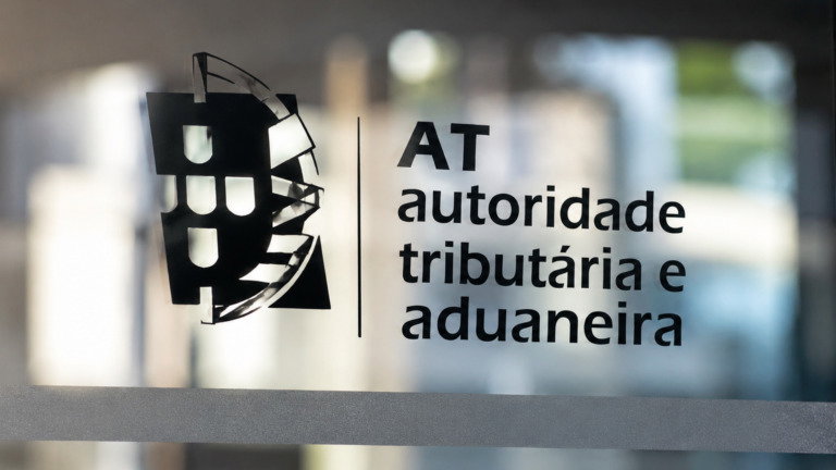 Milhares de portugueses têm de pagar este imposto até 30 de setembro e nem se lembram