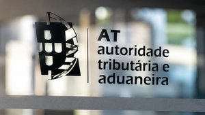 Milhares de portugueses vão pagar IMI sem precisarem e nem sabem