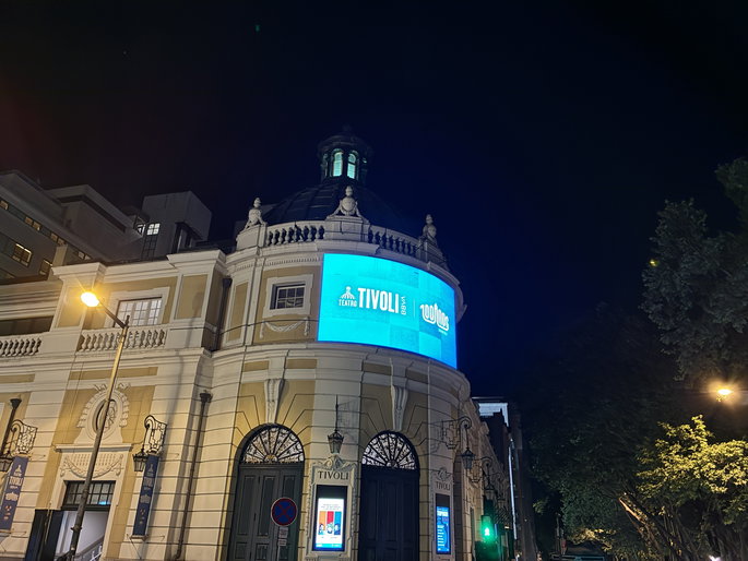 Teatro &agrave; noite