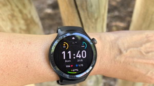 Motorola Moto Watch review: o que conquista é o preço