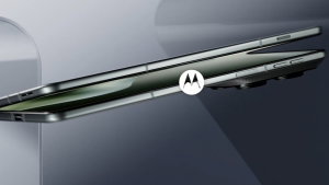 Motorola provoca Apple e revela dobrável "passaporte" após lançamento do iPhone Duo