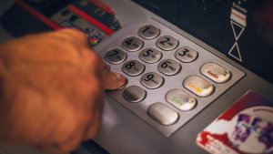 Não há multibanco onde moras? Esta vai ser a solução