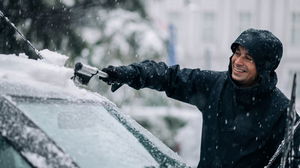 Neve em Portugal: faz estas 3 coisas se fores conduzir para evitar acidentes