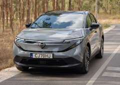 Conduzi o Nissan Leaf durante uma semana: eficiência 100% elétrica impressiona