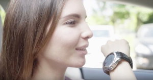 NO.1 D7: Smartwatch elegante e bastante económico