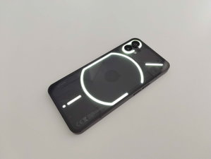 Nothing Phone (1): apanha o smartphone com 31% de desconto