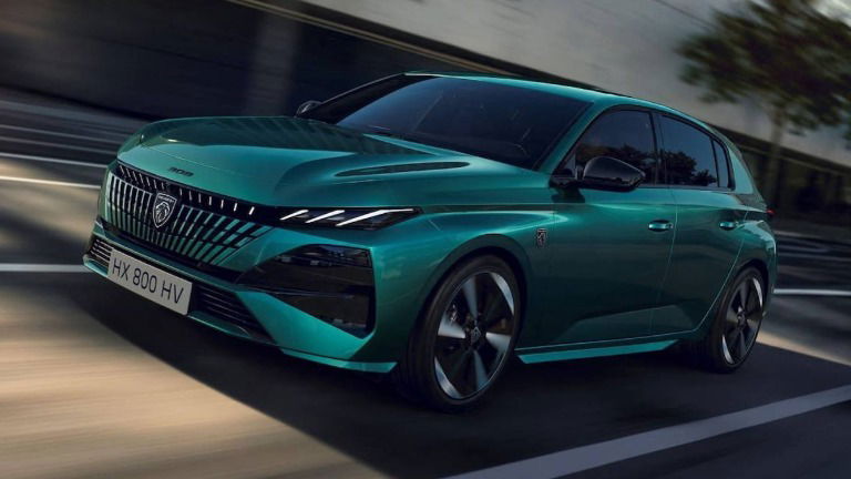 Novo Peugeot 308 já tem preços para Portugal e aposta forte nos elétricos