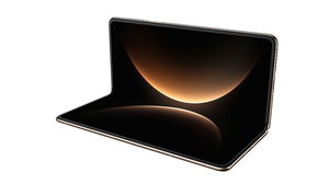 Novo smartphone dobrável chega a Portugal com preço puxado e oferta sedutora