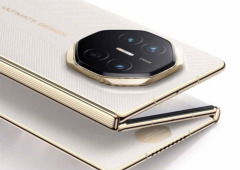 O 2º telemóvel tridobrável do mundo já foi lançado! E não é da Samsung