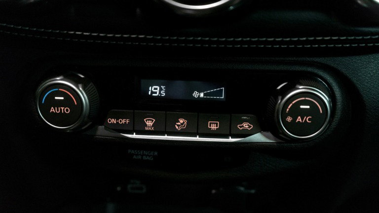 O ar condicionado está a roubar autonomia ao teu carro elétrico? A resposta está nos números