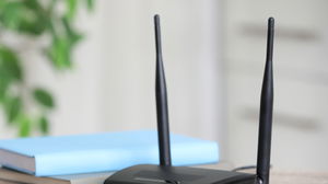 O botão do router que nunca usas e que resolve metade dos problemas de internet