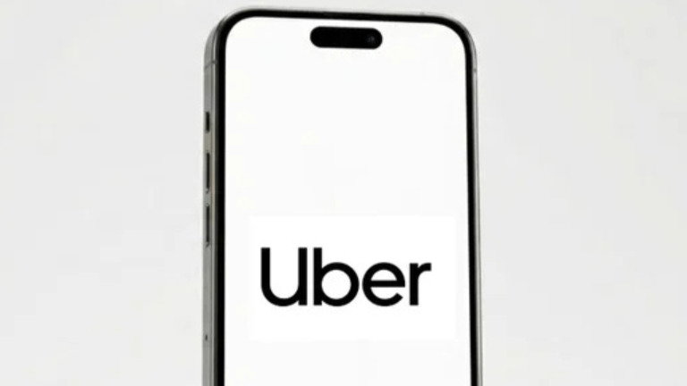 O botão escondido na app da Uber que te permite fazer uma viagem calado