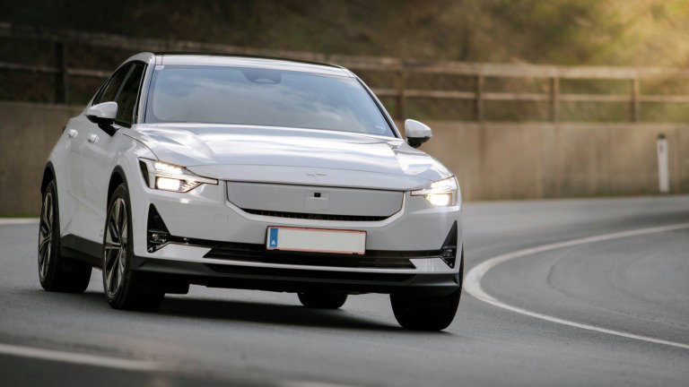 O calor extremo destrói a autonomia dos carros elétricos? O que diz a ciência