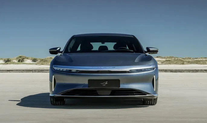 O carro elétrico mais eficiente do mercado é uma surpresa e tem uma autonomia invejável!