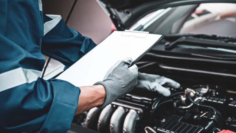 O erro que muitos condutores portugueses cometem e que pode anular a garantia do fabricante